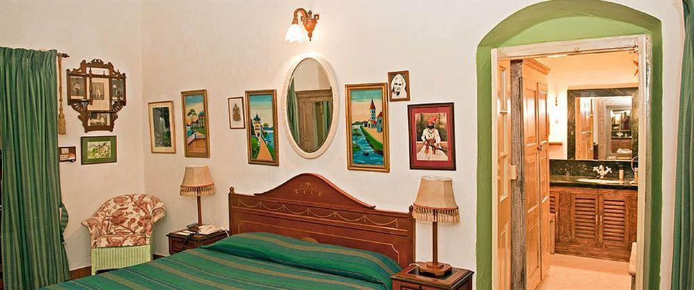 Welcomheritage Connaught House Mount Abu Exterior photo