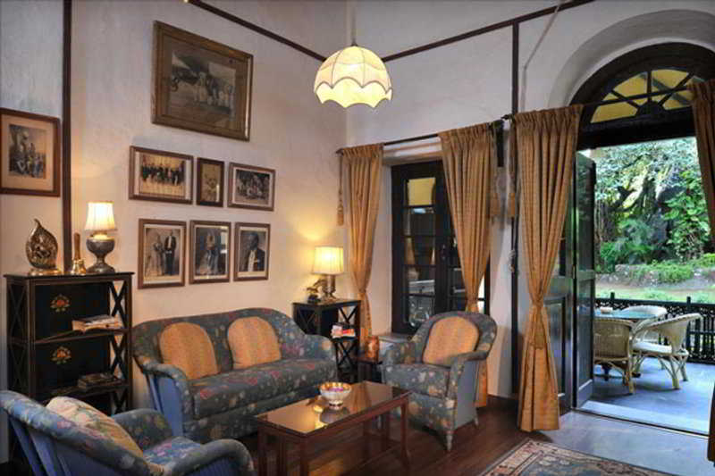Welcomheritage Connaught House Mount Abu Exterior photo